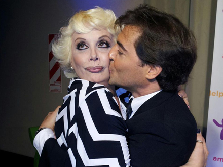junto a Carmen Barbieri